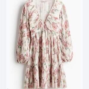 Floral Pleated Dress with Long Sleeves